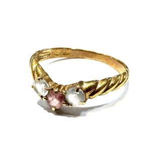 【Ｋ18 石付きリング】