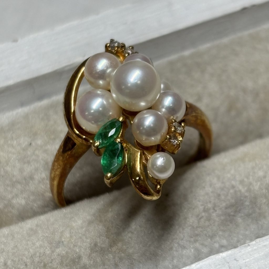 K18パール、エメラルドリング