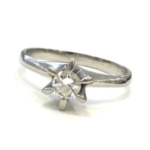 PT900 ダイヤモンド リング