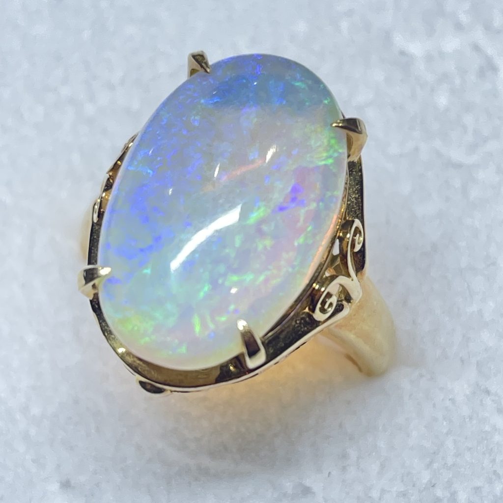 【K18 石付きリング】貴金属・アクセサリー・指輪