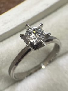 Pt850（プラチナ）ダイヤモンド付リング