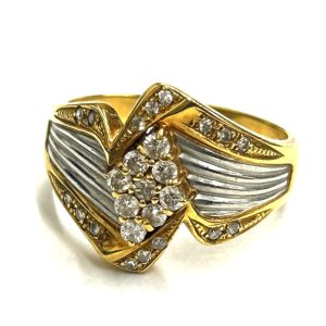 K18 18金 750 リング メレダイヤ付き