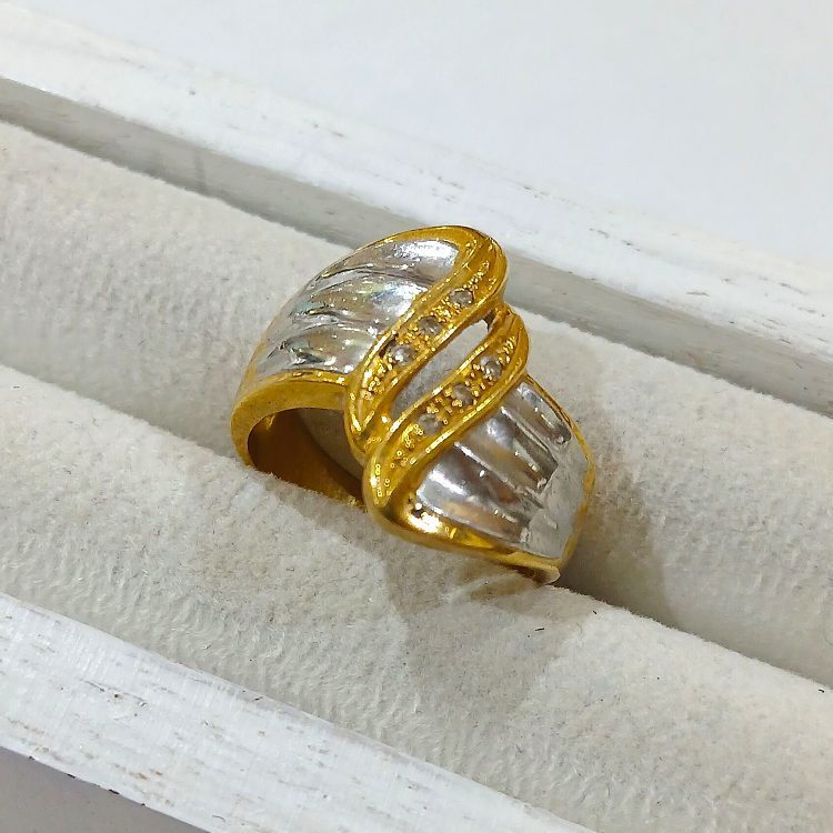 K18Pt900リング】18金・プラチナ900・メレダイヤモンド・貴金属 
