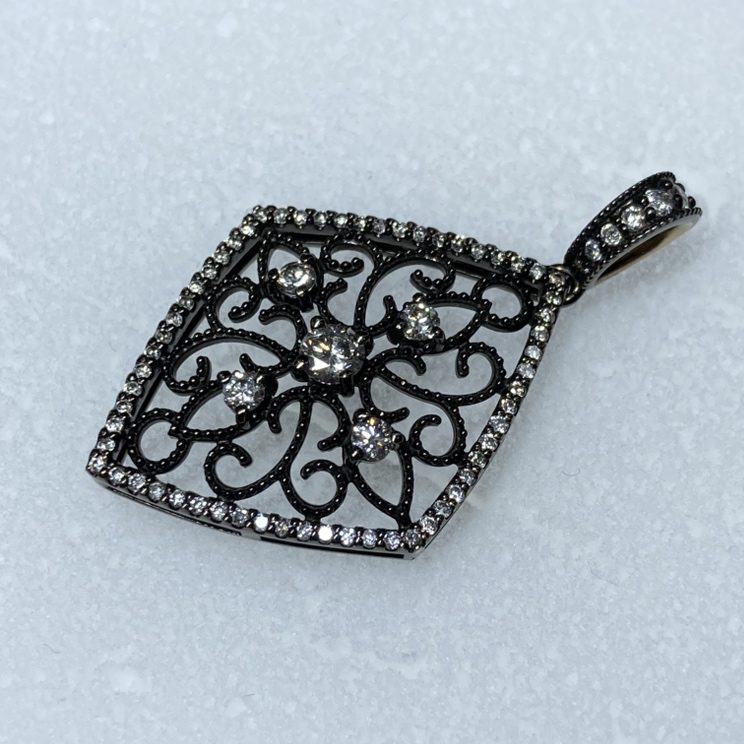 【K18WG ネックレストップ】