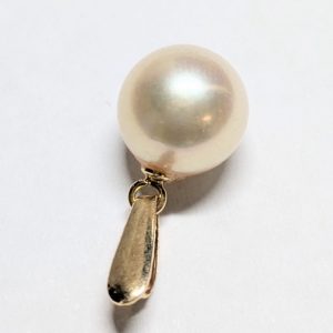 パール　真珠　K18 　18金　ネックレストップ