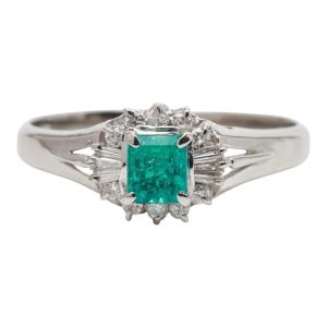 Pt900 プラチナ エメラルド ダイヤ付き リング