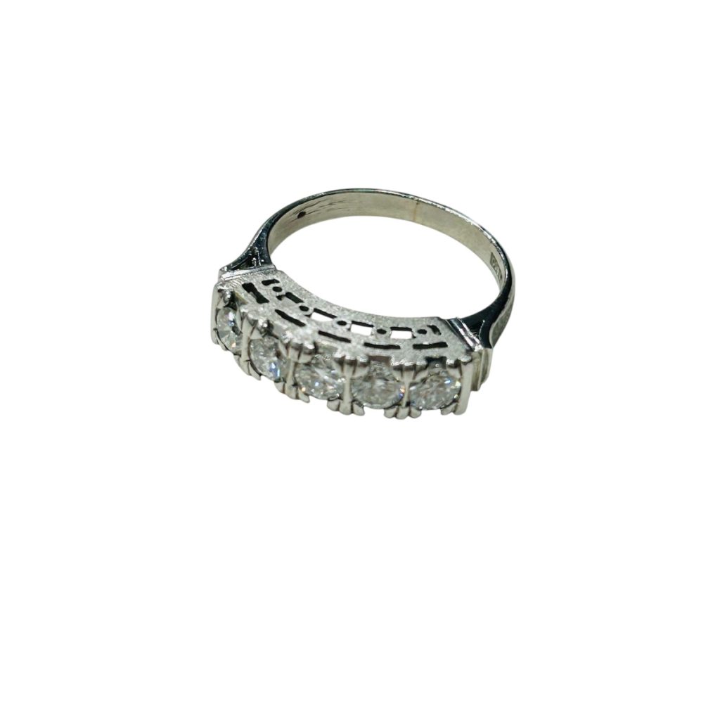 Pt850 メレダイヤ0.7ct付きリング