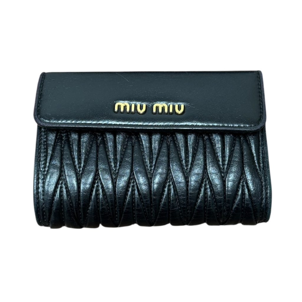 miumiu(ミュウミュウ) マテラッセ 財布