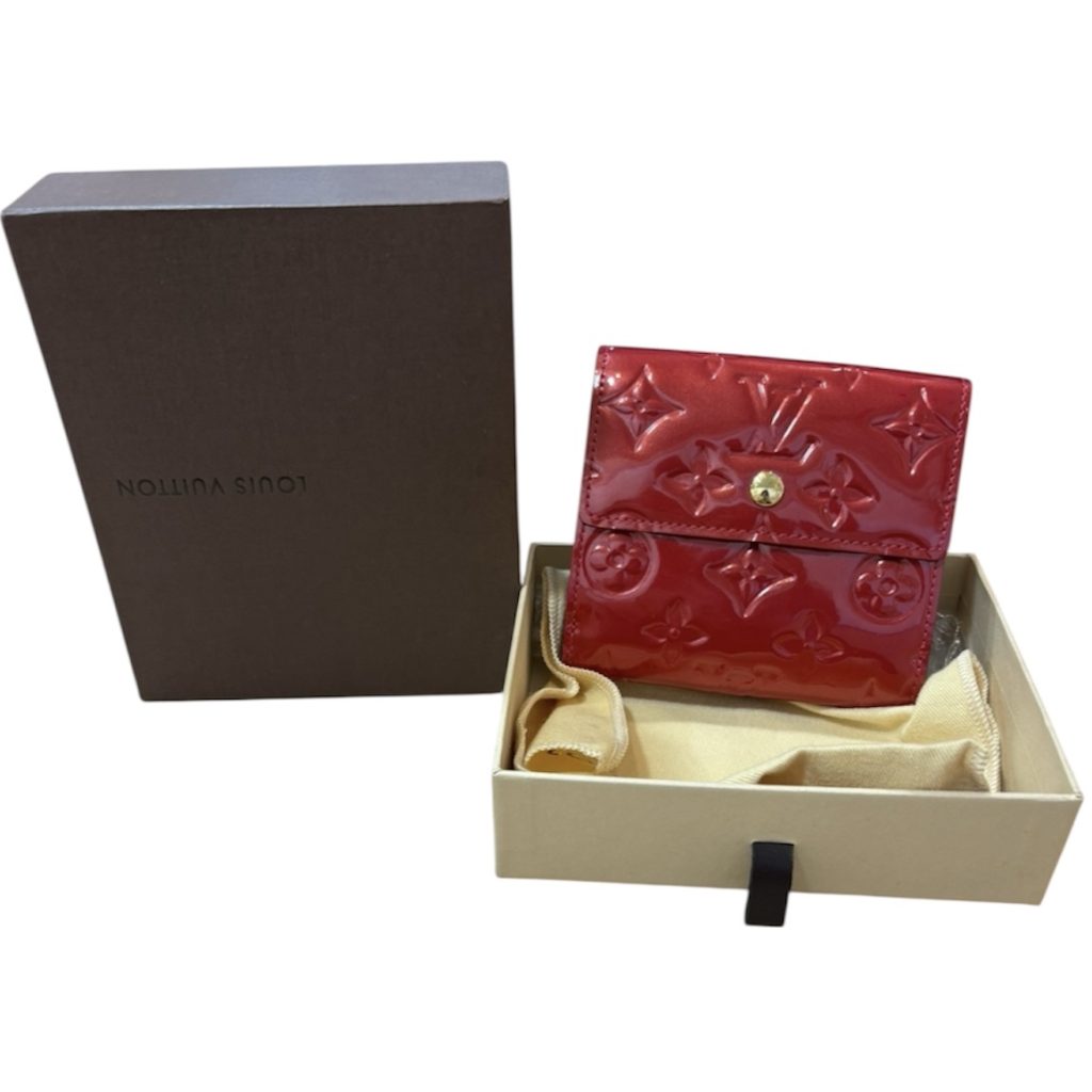 ルイヴィトン Louis Vuitton ヴェルニ ポルトモネ イニシャル入り