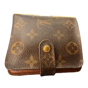 Louis Vuitton　モノグラム2つ折り財布　札幌市北区