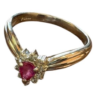 Pt900 ルビー リング