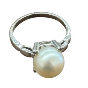 K18WG 真珠付きリング