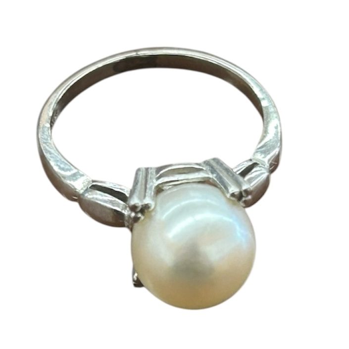 K18WG 真珠付きリング