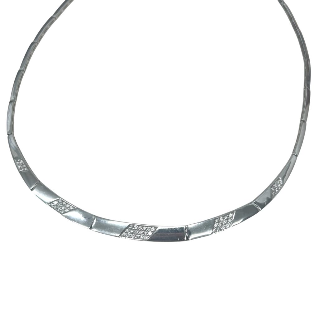 函館市でK18WGダイヤ入りネックレスを高価買取　メレダイヤも細かく評価