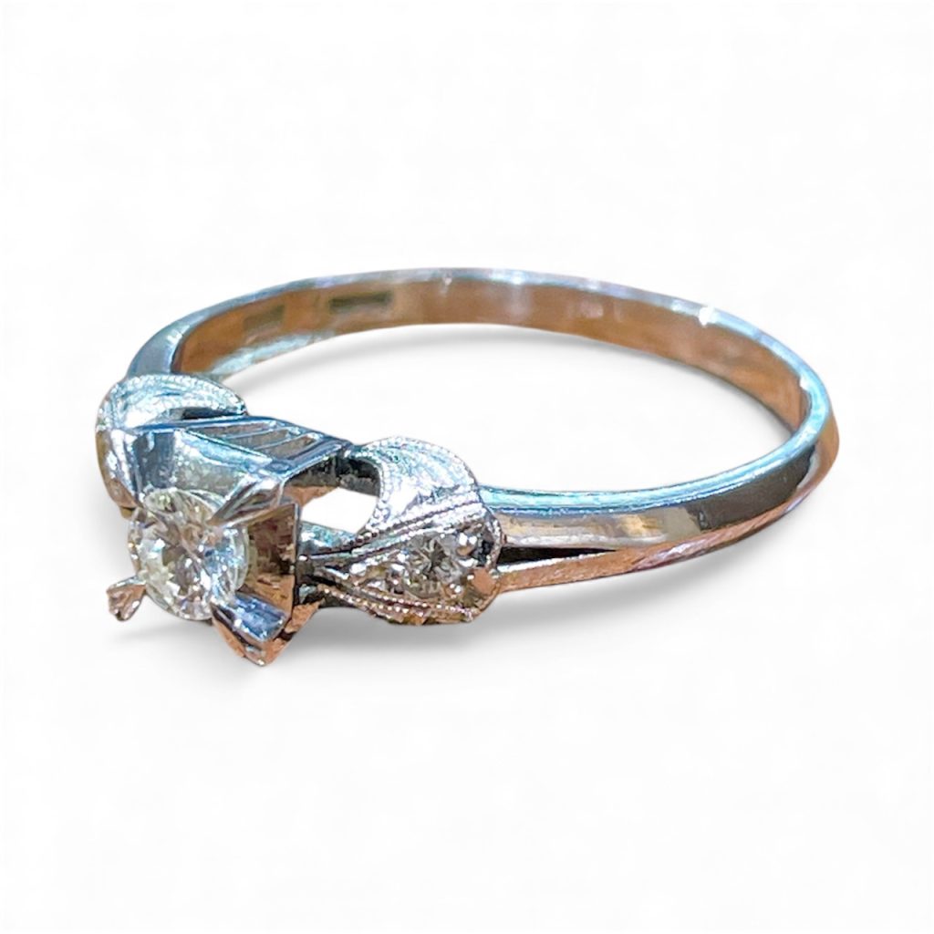 【Pt850　リング　ダイヤモンド付】弘前市