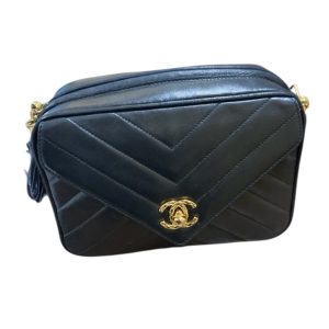 シェブロン ブラック ラムスキン フリンジチェーンショルダー CHANEL【Bランク】