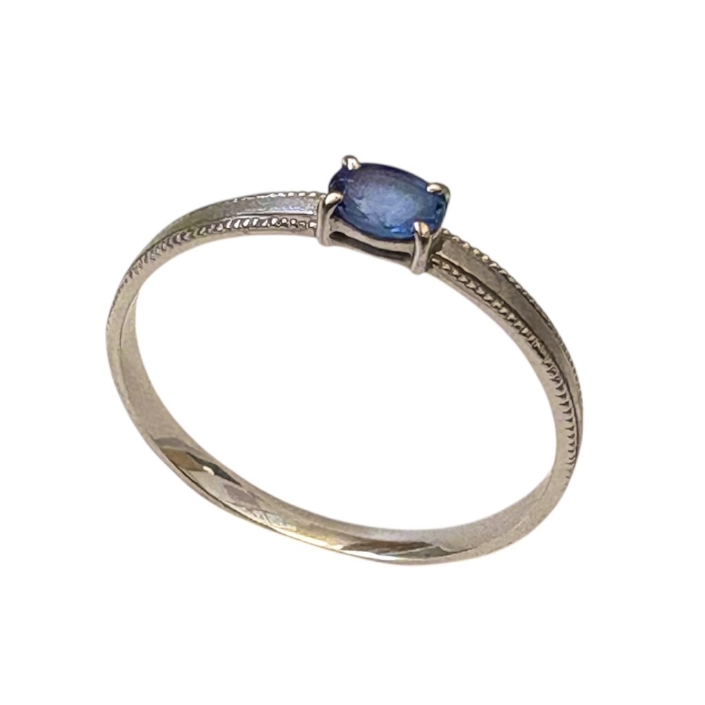 【K18WG (18金ホワイト)】サファイア リング