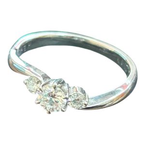 Pt900 ダイヤモンド付きリング　プラチナアクセサリー買取り