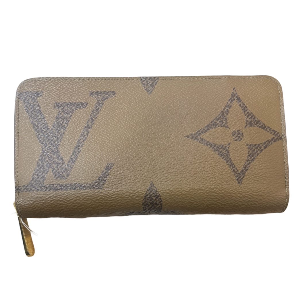 Louis Vuitton ( ルイヴィトン ) ジャイアント ラウンドファスナー 長財布