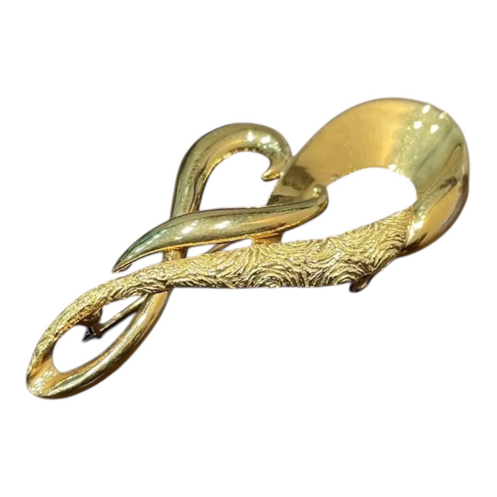 K18　18金　ブローチ