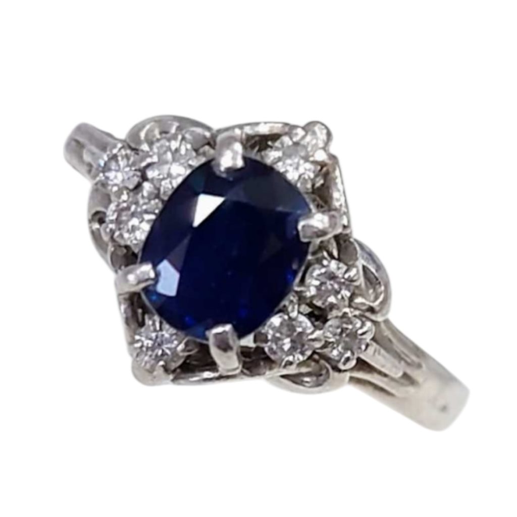 Pt900(プラチナ) サファイア0.9ct メレ0.14ct リング