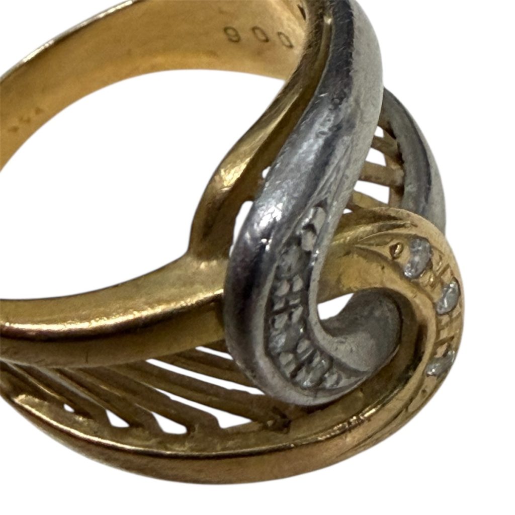 函館でK18/Pt900 コンビリングを高価買取｜メレダイヤも丁寧査定