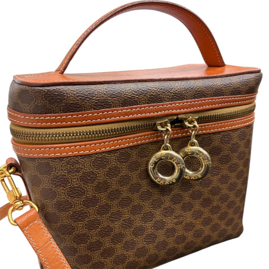 函館市でセリーヌ バニティバッグ マカダム柄をお買取｜状態不問でブランド査定