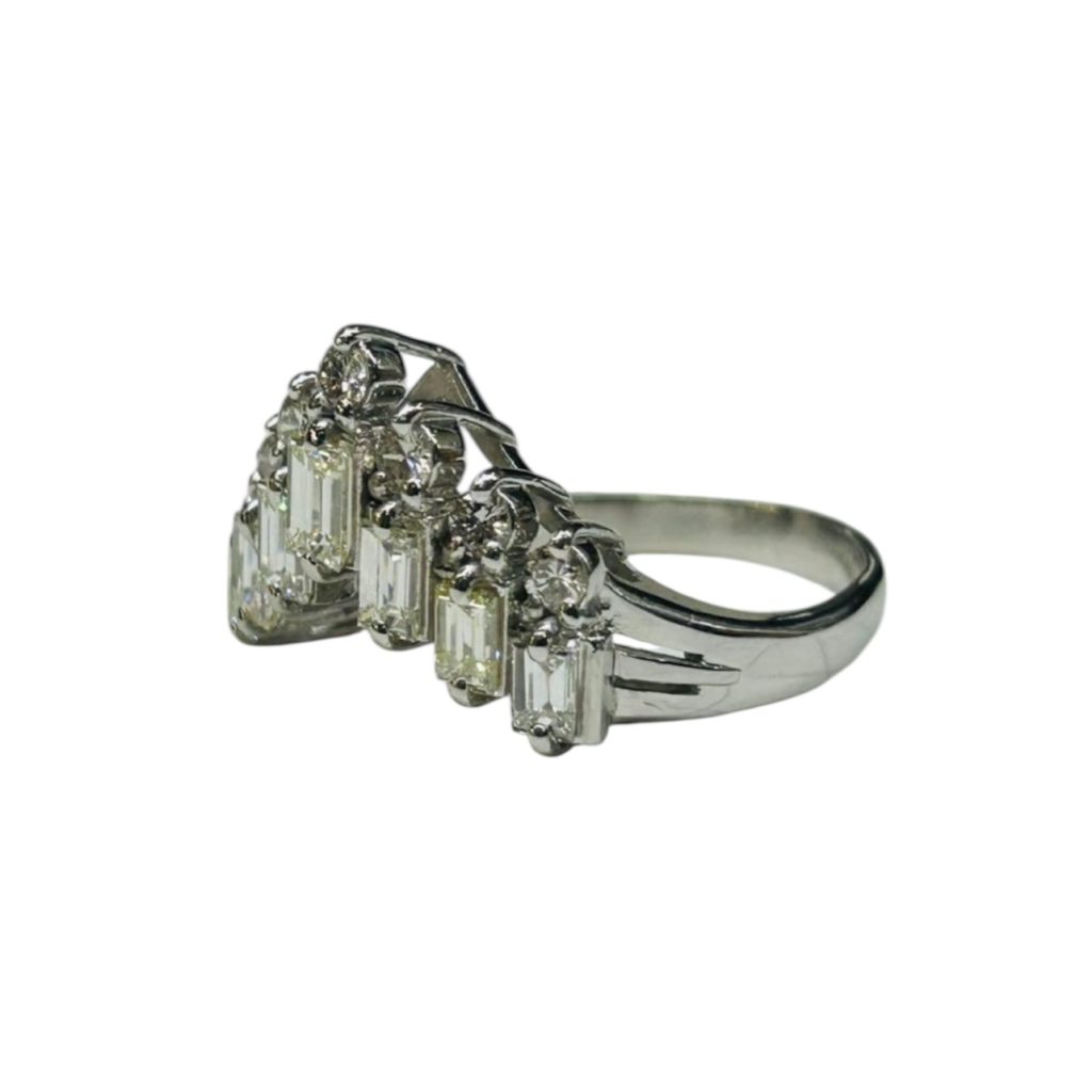 Pt900 プラチナ ダイヤモンド付きリング