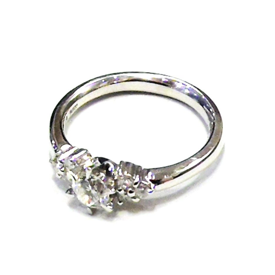 Pt900 ダイヤモンドリング