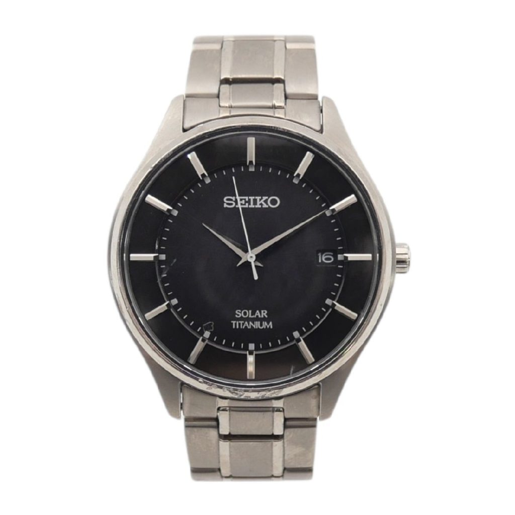 SEIKO セイコー メンズ 腕時計 V157-0BX0 デイト 3針 ラウンドフェイス ソーラー チタン 黒文字盤