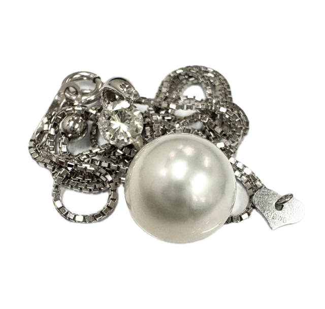 ネックレス　アクセサリー　金　K18　18金　ホワイトゴールド　パール　宝石　ダイヤモンド
