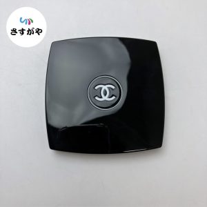 CHANEL　コンパクトミラー