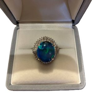 Pt900 ブラックオパール付き リング