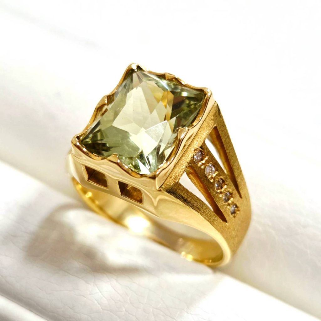 K18 18金 750 ペリドット リング 指輪 アクセサリー