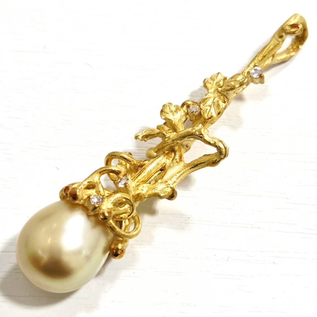 K18 18金 750 ゴールデンパール 真珠 メレ ネックレストップ アクセサリー