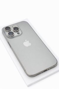 Apple iPhone【 15Proグラファイト128GB 】