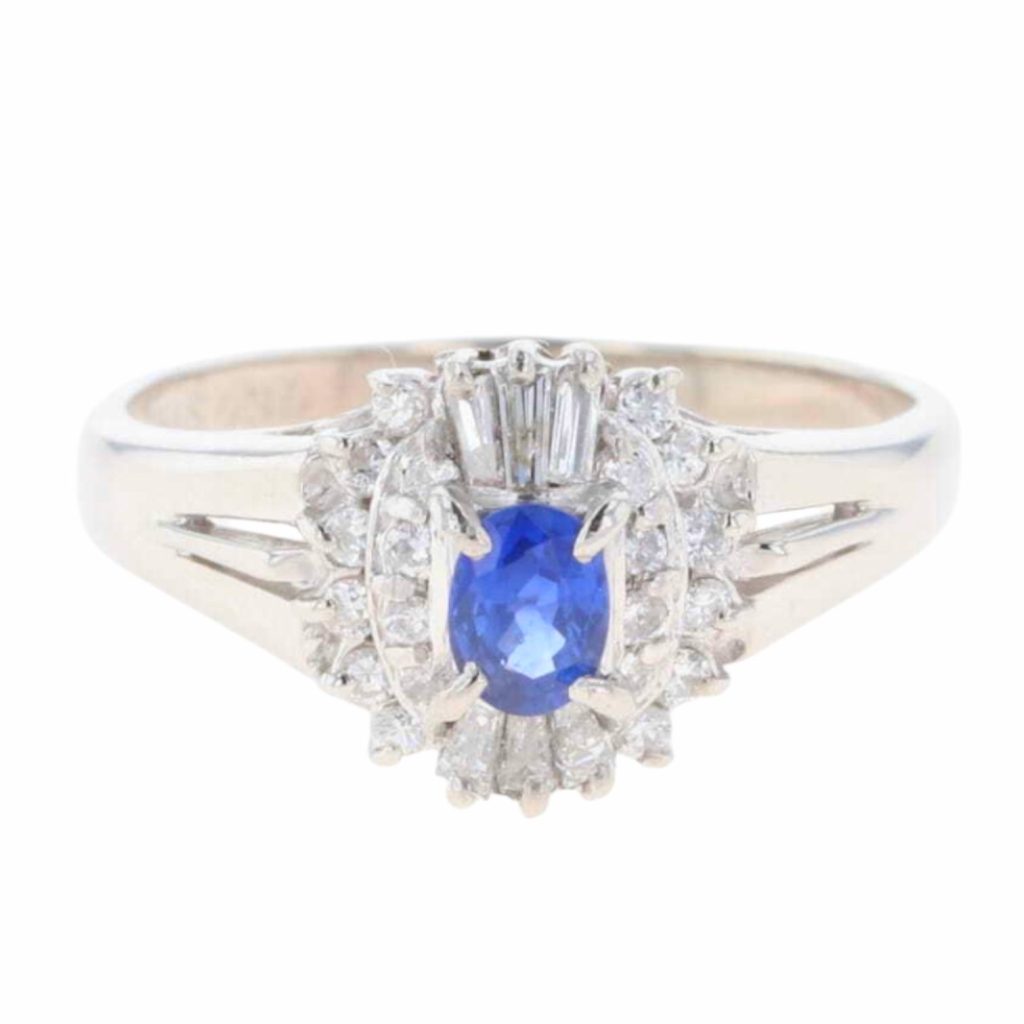 Pt900(プラチナ) サファイア0.3ct メレ0.6ct リング