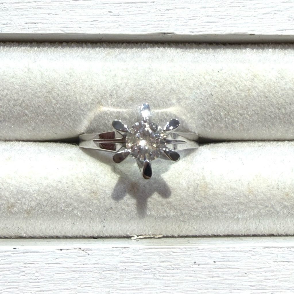 プラチナ（Pt900）ダイヤモンド　リング