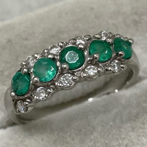 金プラチナの高価買取店| pt900エメラルドメレダイヤ付きリング | 龍ケ崎市佐貫町