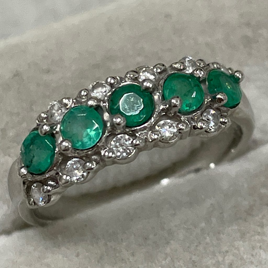 金プラチナの高価買取店| pt900エメラルドメレダイヤ付きリング | 龍ケ崎市佐貫町