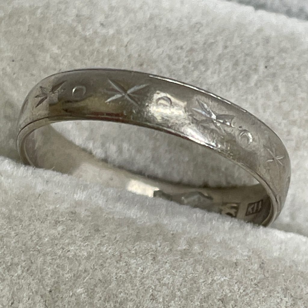 金価格が高騰している今がチャンスです！| k18ホワイトゴールドリングの買取| 取手市藤代