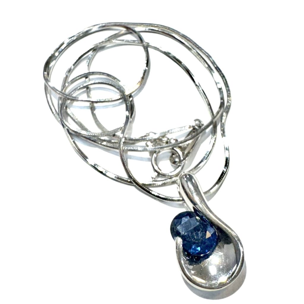 Pt850 サファイア　ネックレス　プラチナ