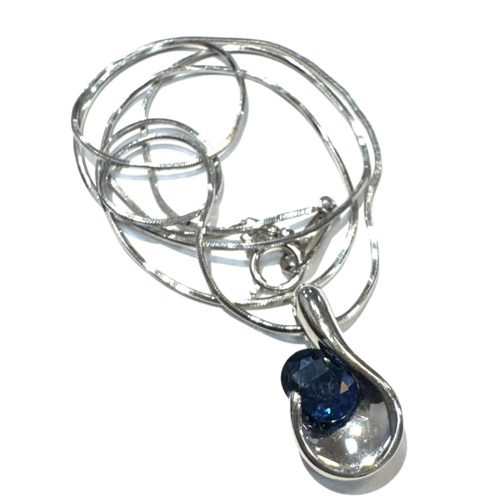 サファイヤ　ダイヤネックレス　Pt850 Pt850 サファイア ネックレス プラチナの買取実績 | 買取専門店さすがや