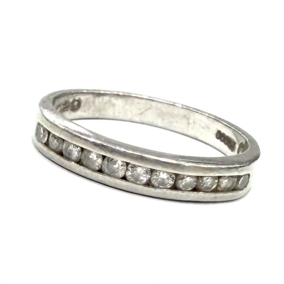 PT900 ダイヤモンド リング