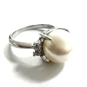 Pt900 プラチナ リング  パール 真珠 メレダイヤ