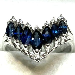 Pt900 サファイア付 リング