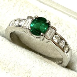 Pt900 プラチナ900 エメラルド メレダイヤモンド リング 指輪 アクセサリー