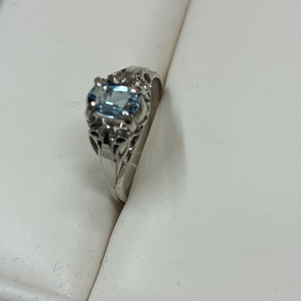 【K14WG アクアマリンリング】弘前市