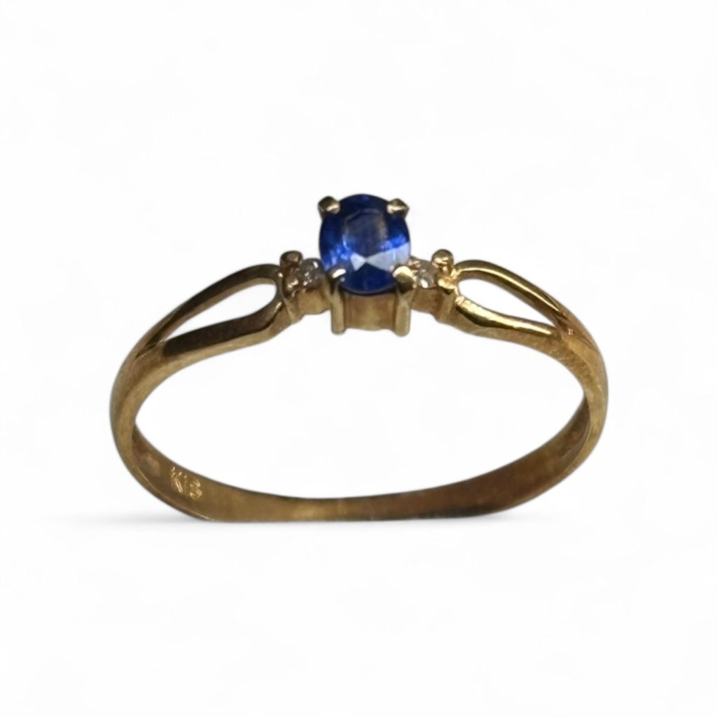 K18　18金　リング　サファイア