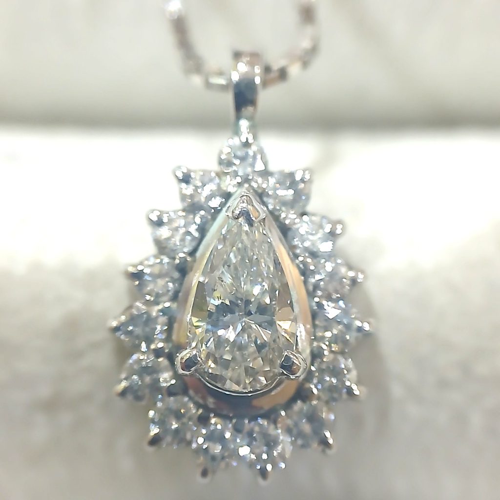 【K18WGダイヤネックレス】18金ホワイトゴールド・貴金属・アクセサリー